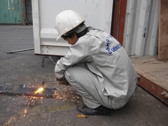 Sửa chữa container